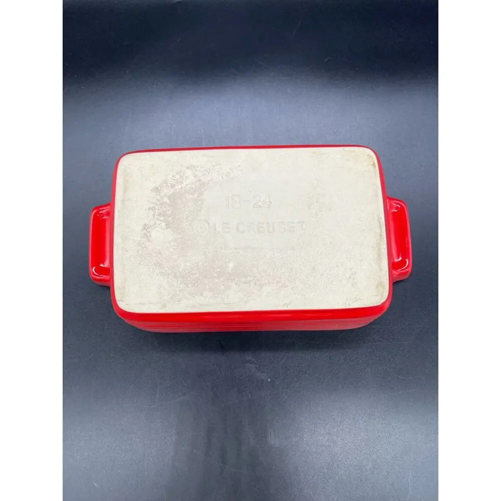 LeCreuset 18-24 Red Rectangular Stoneware Casserole Baking Dish 9